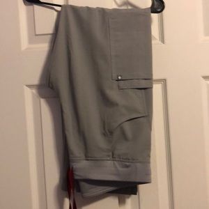 Figs Medium Kade Cement